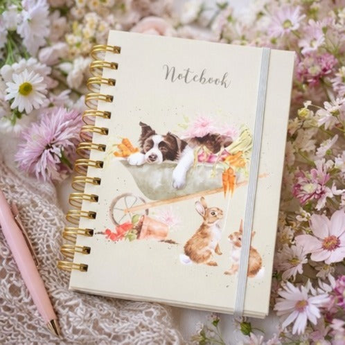 מחברת ספירלה כלבים במריצה Wrendale