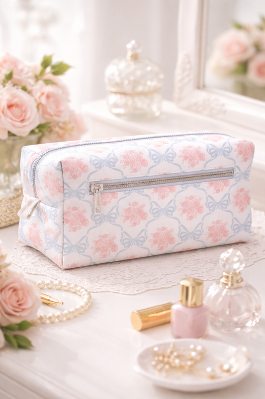 נרתיק  Romantic Rococo