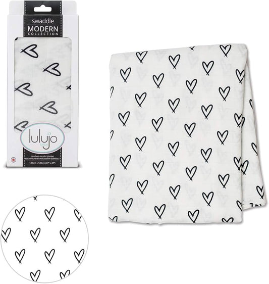 חיתול במבוק לבבות שחור לבן