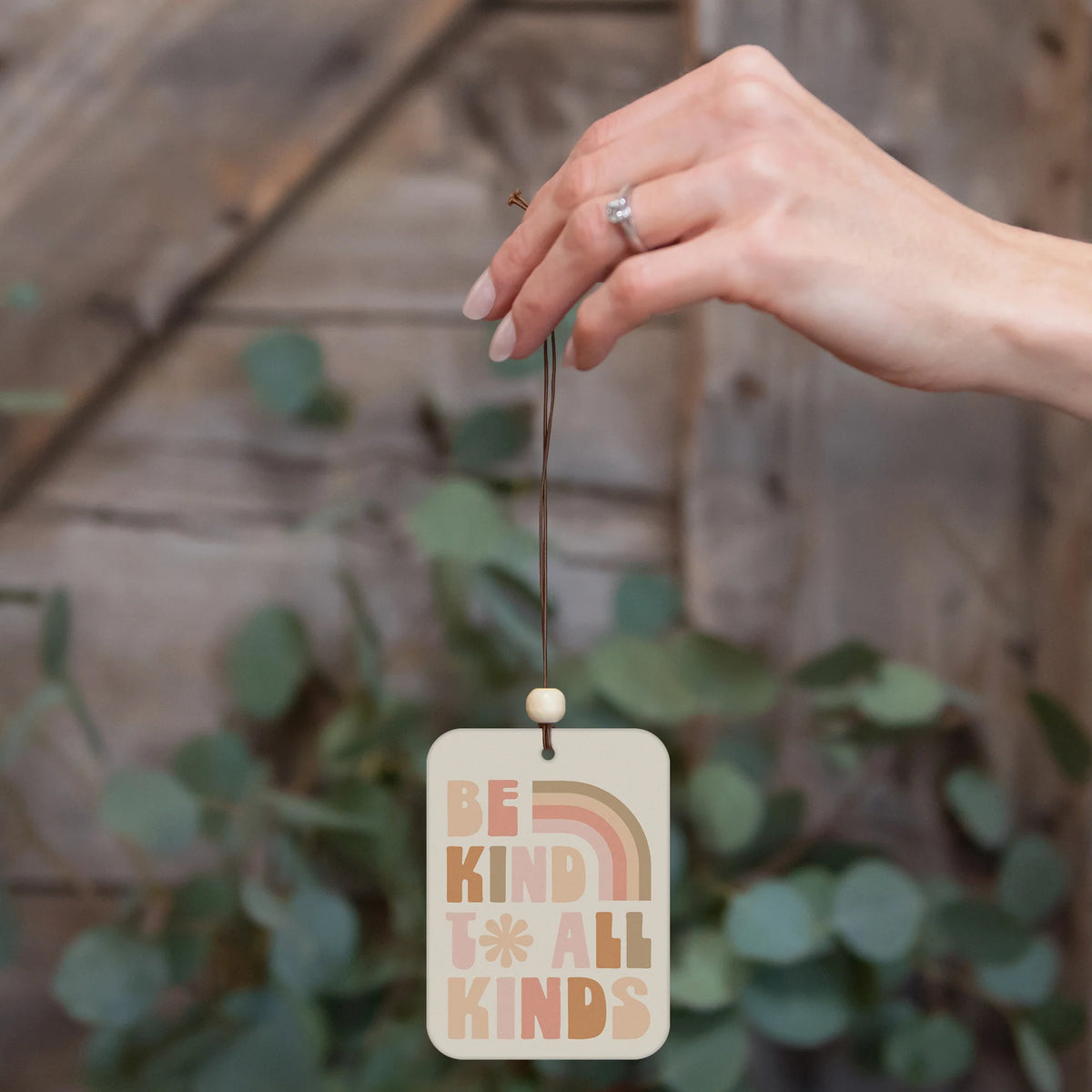 מפיץ ריח לרכב Be Kind to All Kinds