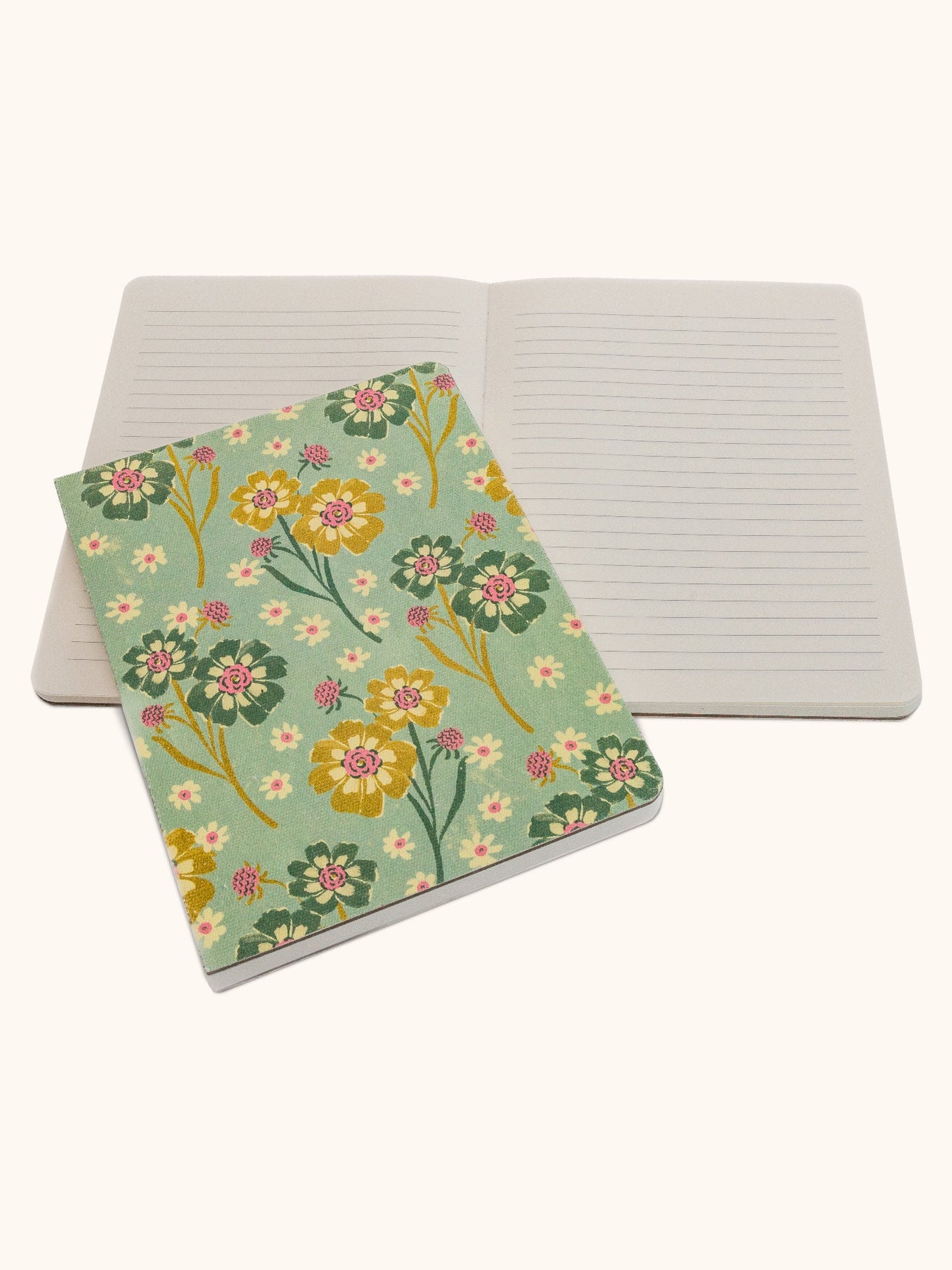 מחברת כריכה קשה Dreaming Of Flowers